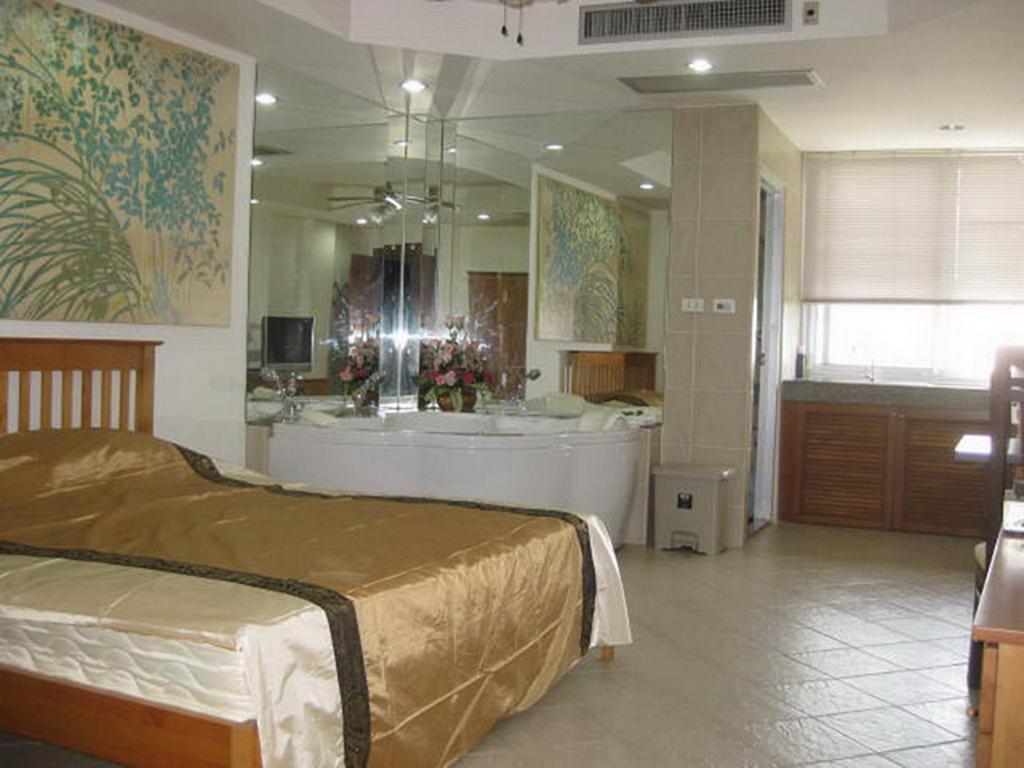 Dao Studio Apartments Patong Exterior photo